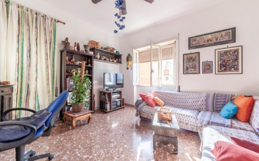 TIVOLI, AMPIO TRILOCALE CON CANTINA