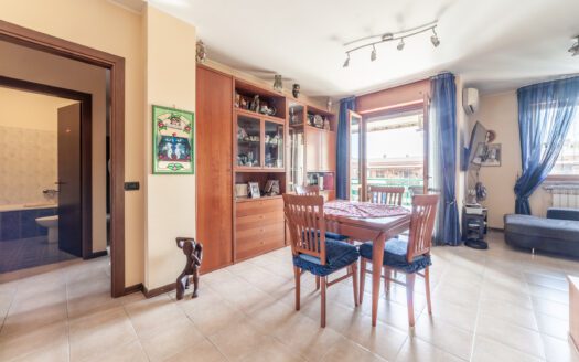 TOR VERGATA, QUADRILOCALE CON BOX AUTO DOPPIO E CANTINA