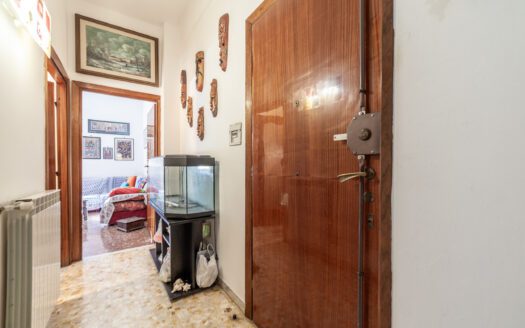 TIVOLI, AMPIO TRILOCALE CON CANTINA