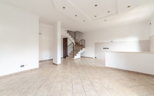 MARCO SIMONE, DUPLEX, AMPIO GIARDINO